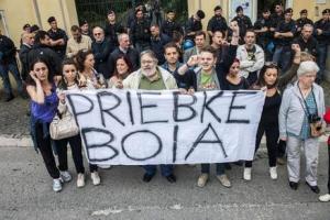 protesta-chiesa