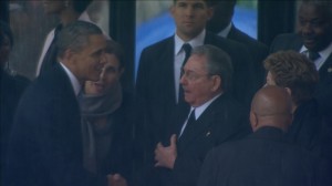 stretta-mano-obama-castro-10-12-13