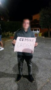 "compro droga" al Modena Park